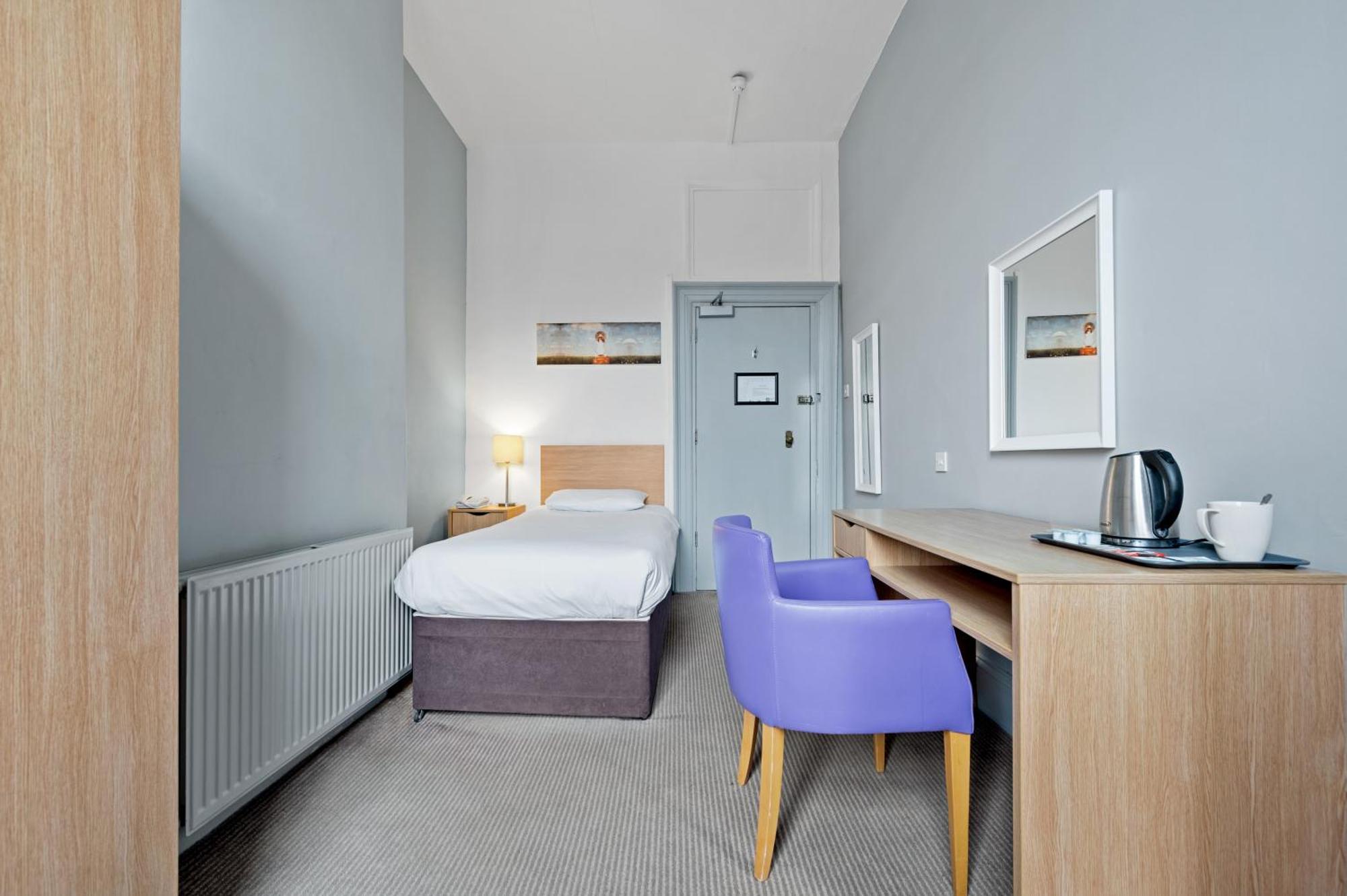Royal Whitby Hotell Exteriör bild