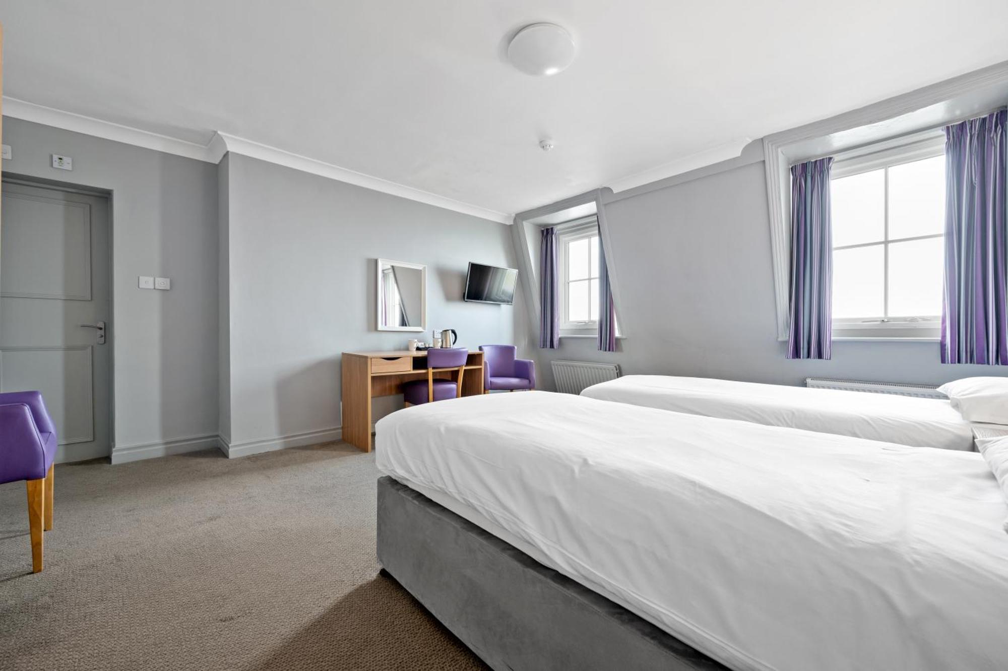 Royal Whitby Hotell Exteriör bild