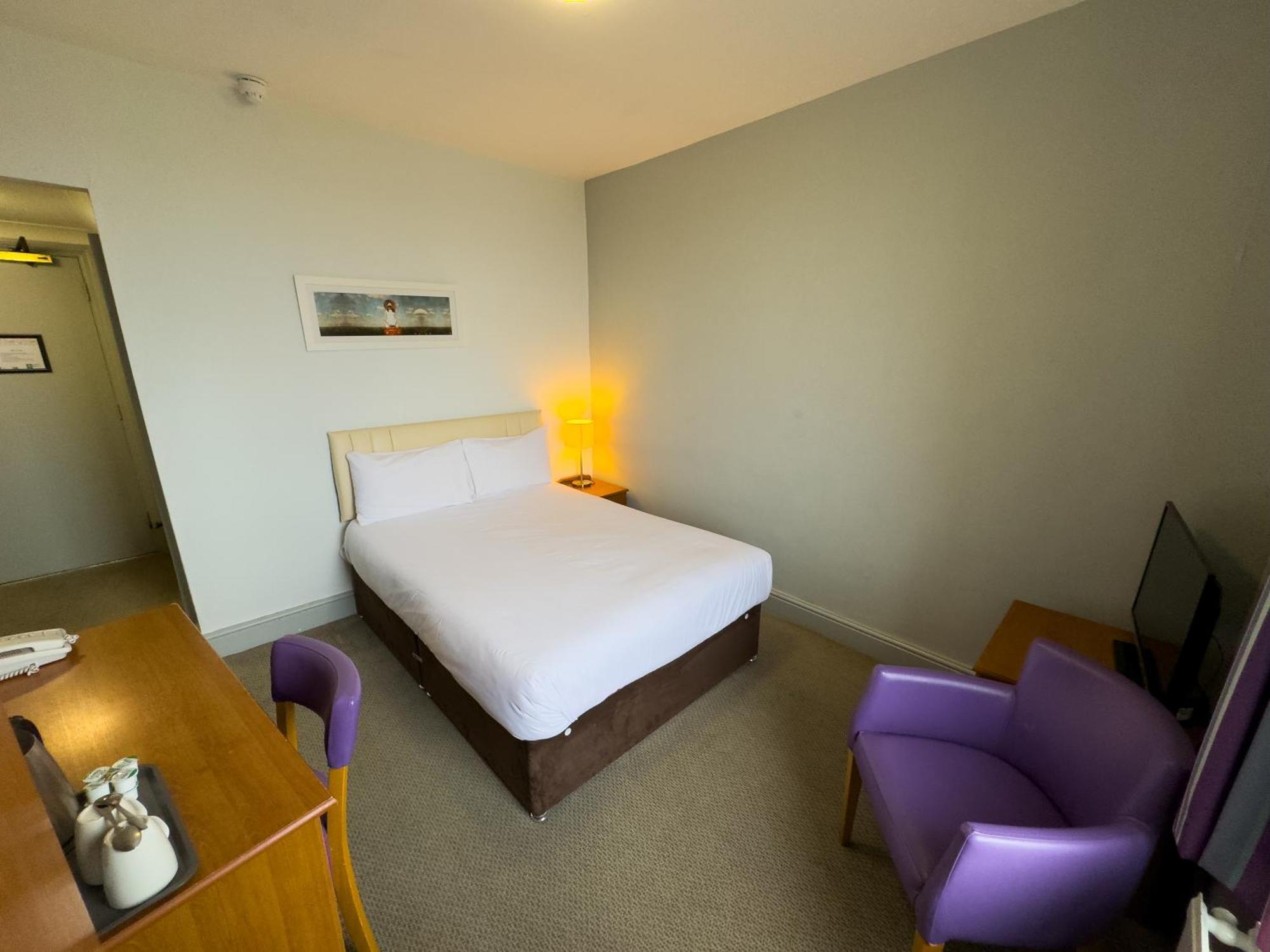Royal Whitby Hotell Exteriör bild