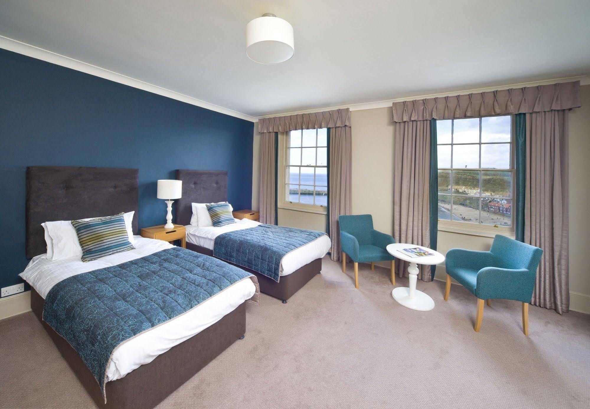 Royal Whitby Hotell Exteriör bild